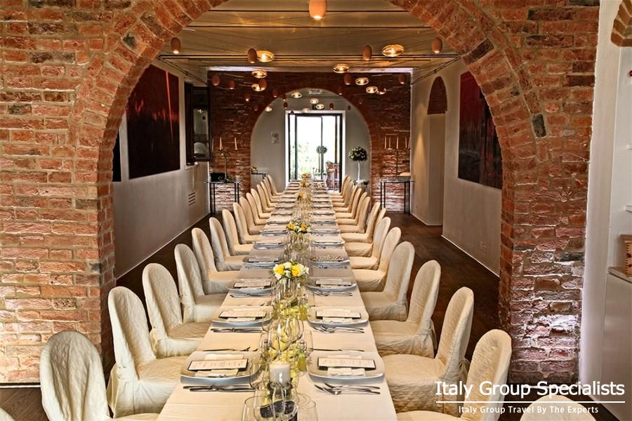 Banquet hall