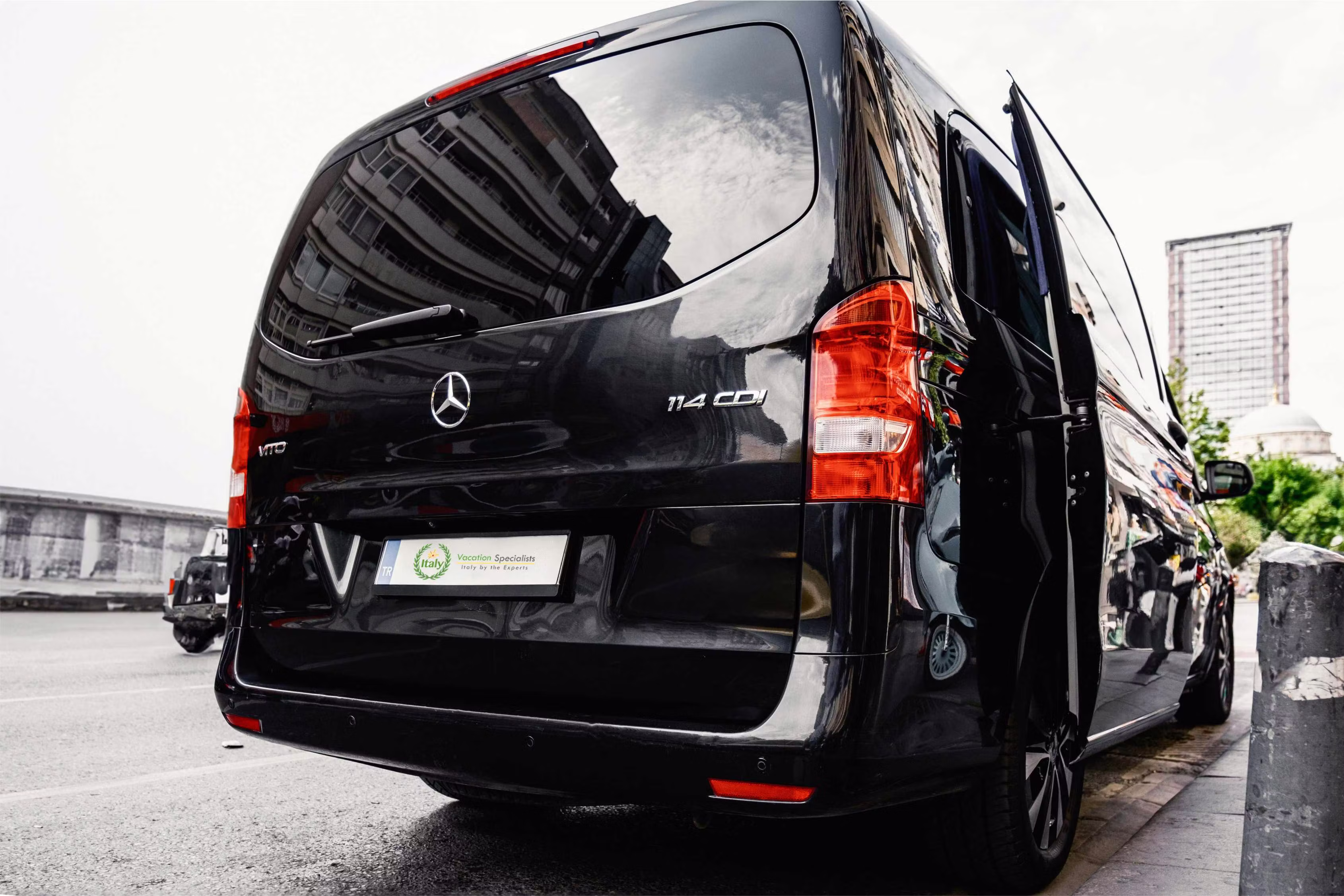 Mercedes E-Class airport transfer Italy