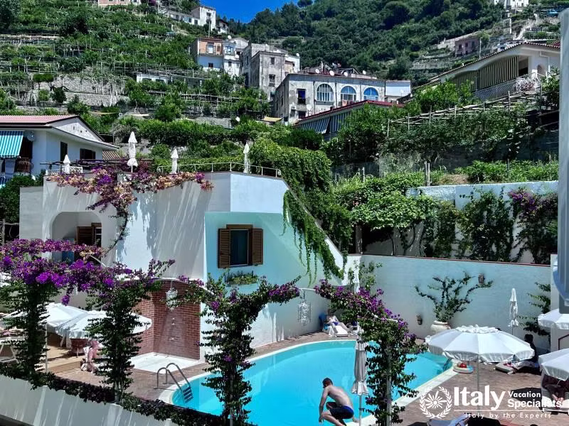 Discover Minori 