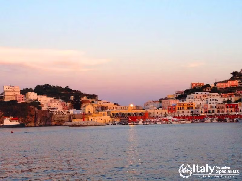 Sailing through Archipelago Ponza 