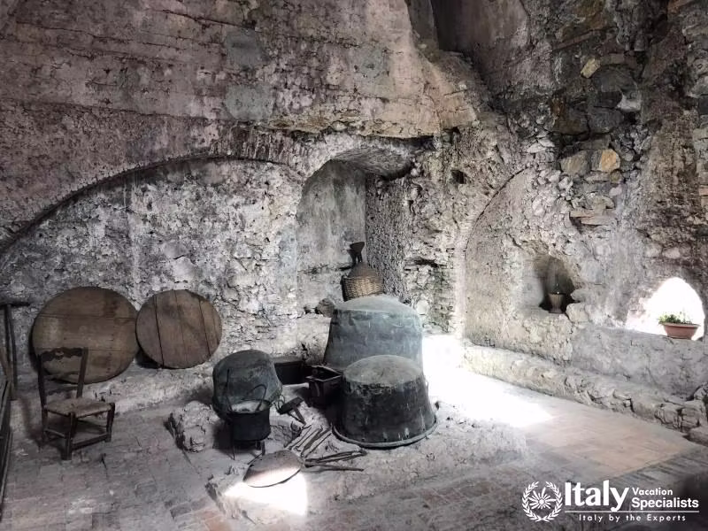 Guided Tours inside Aieta and Parco Pollino 