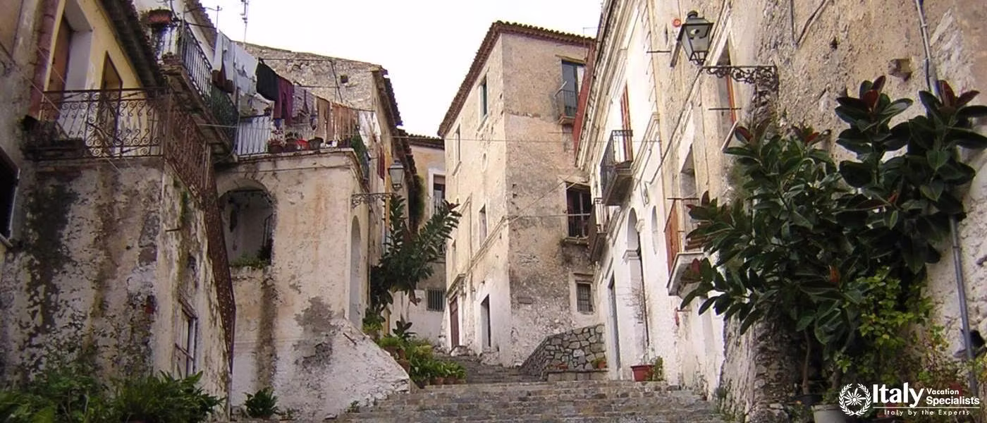 travel experience in Scalea Italy with private tours and local guides