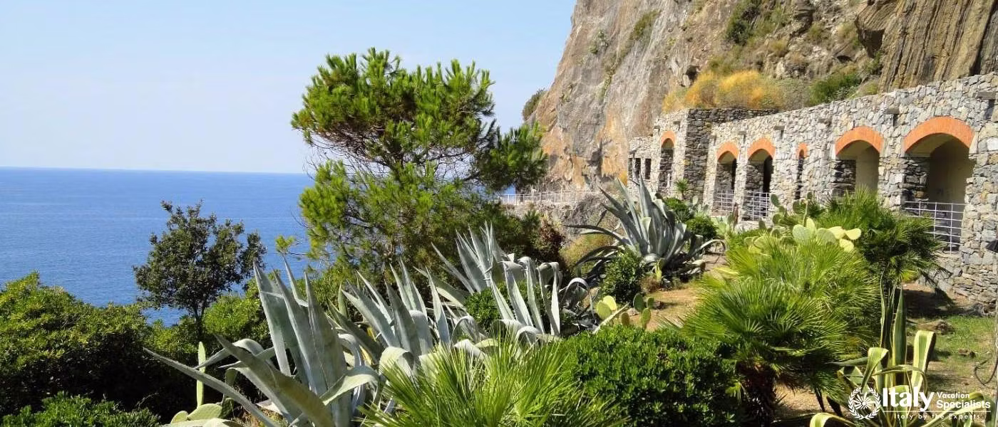 Via Del'Amore - Cinque Terre Walking Trail Italy 