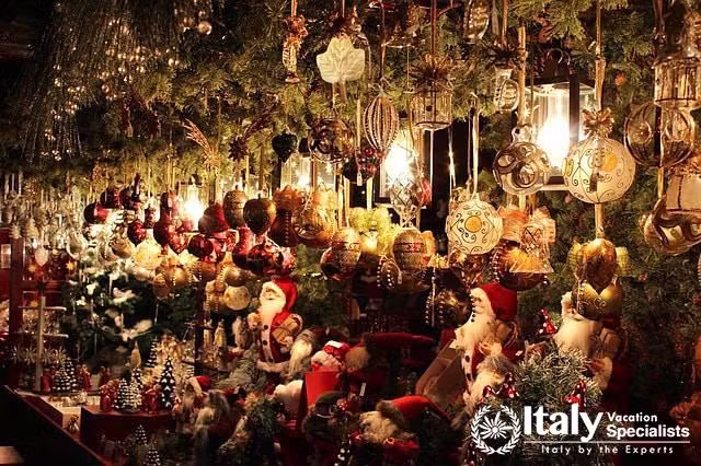 Colors on Christmas in Italy