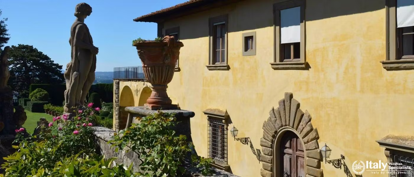 travel experience in Villa Gamberaia - Tuscany Italy with private tours and local guides