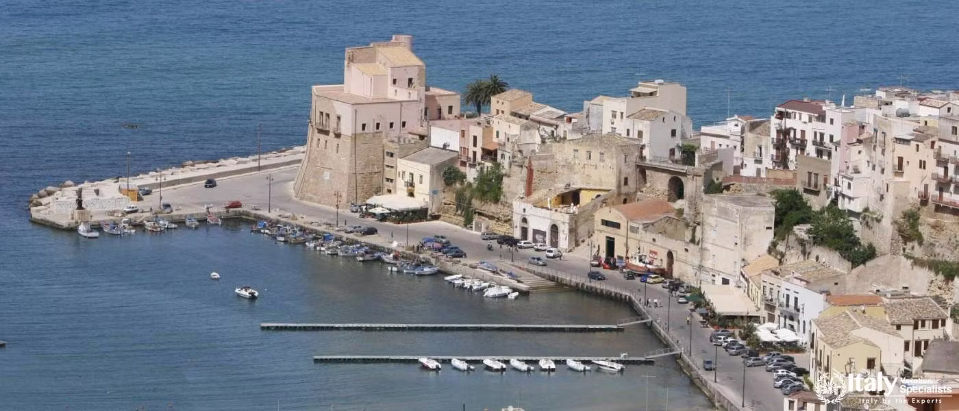 How to Visit Castellammare del Golfo