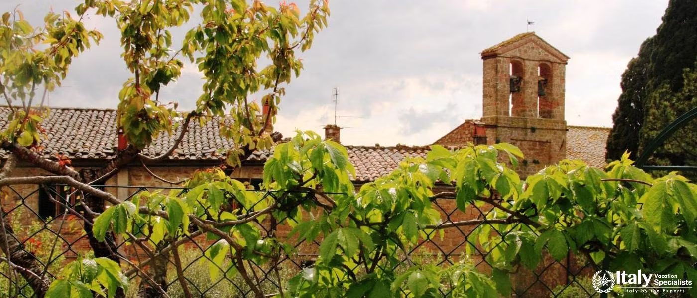travel experience in Monticchiello Italy with private tours and local guides