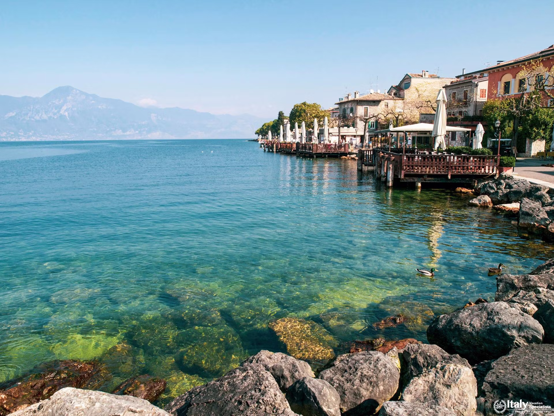 Refined Lakeside Views in Gardone Riviera