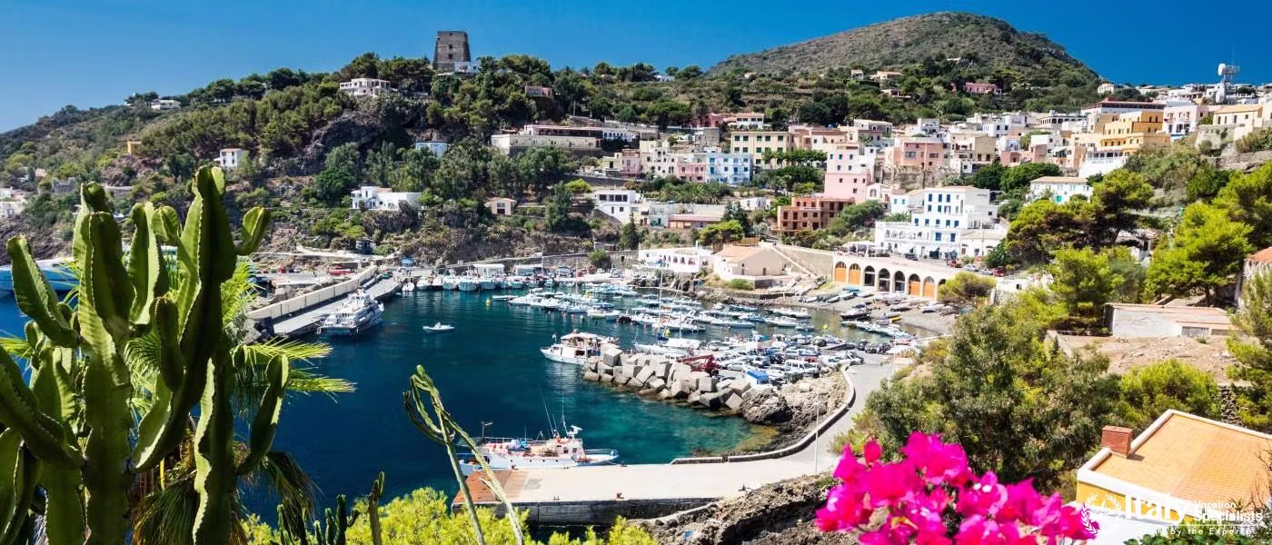 travel experience in Island of Ustica Italy with private tours and local guides