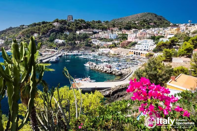 Experience the best of Ustica Sicily with Italy Vacation Specialists 