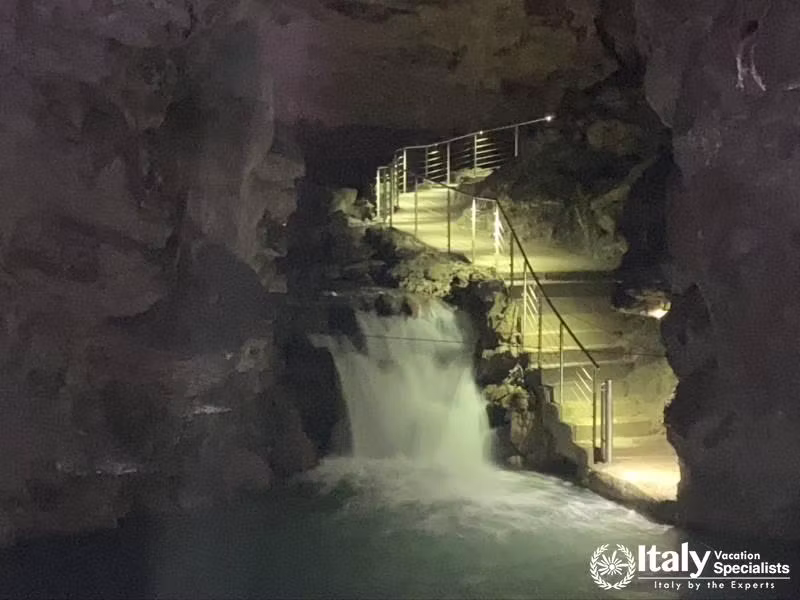 Pertosa Caves 