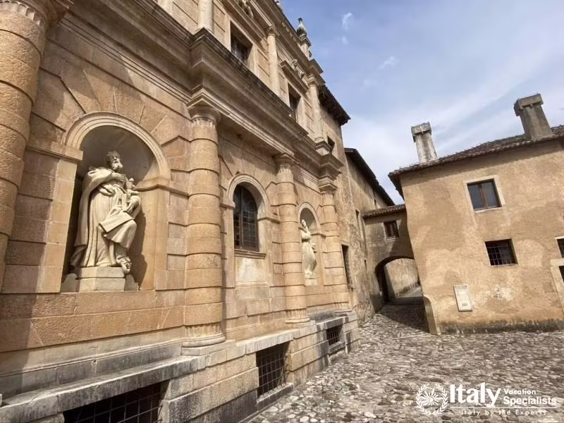 Private Driver to Padula and Cilento 