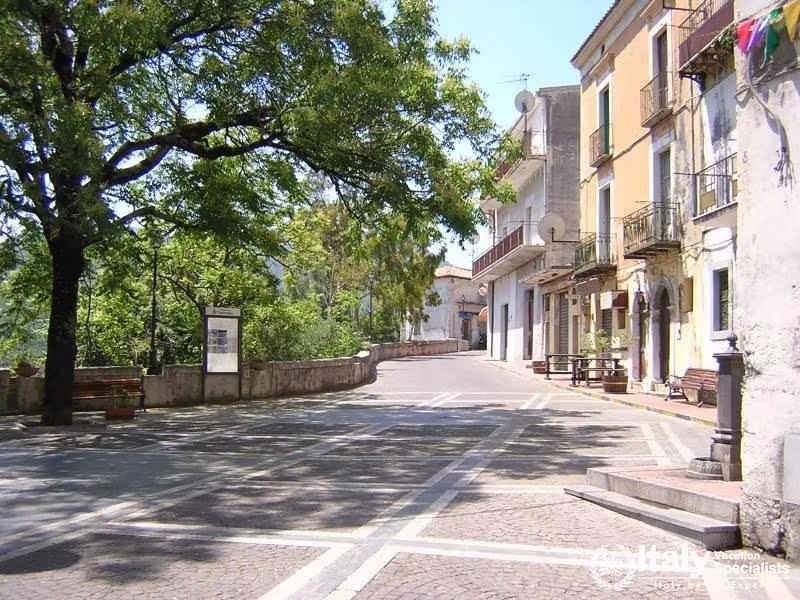 Tortora, Calabria and Guided Tours 