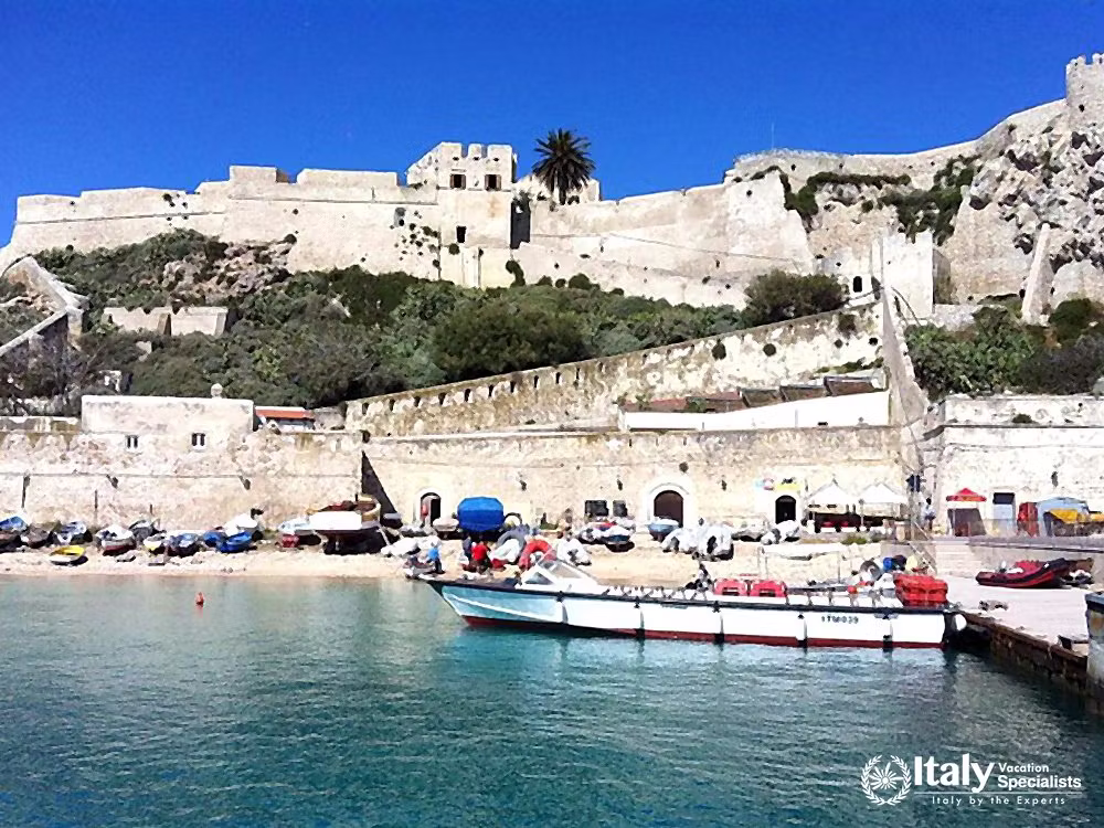 Historic Harbour and Fortress Views near Hotel Eden – Tremiti Islands