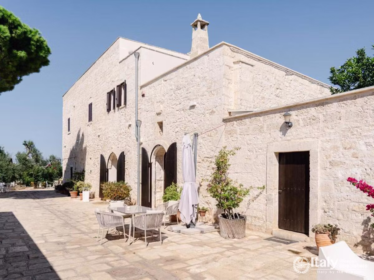 Masseria Valente, Ostuni hotel accommodation in Puglia
