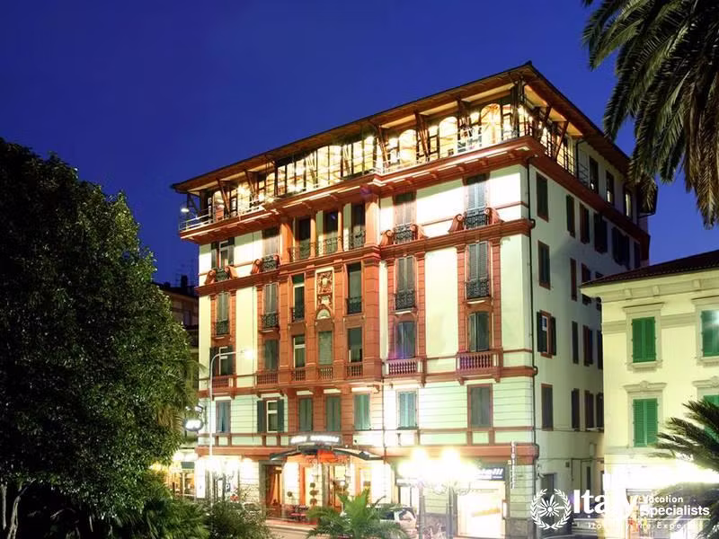 Best location of Hotel Columbia