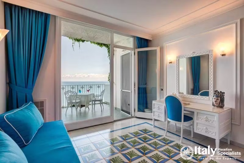 Beautiful bedroom in Grand Hotel Riviera Sorrento