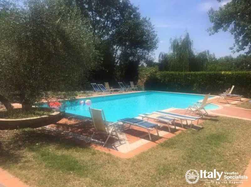 Swimming pool in Agricola Montalpruno