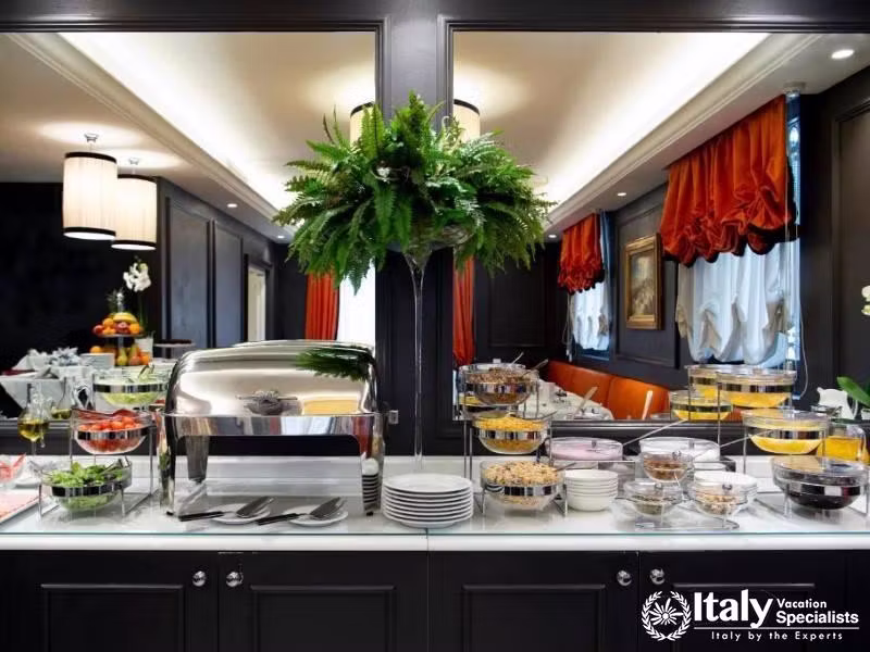 Gourmet Breakfast Room in Hotel Rapallo Florence, Italian Dining Excellence