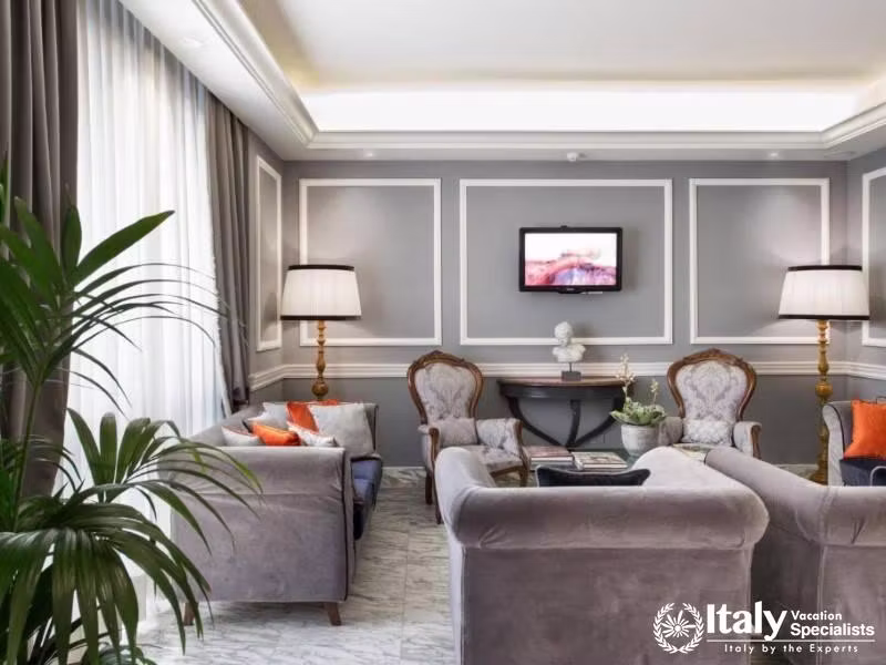 Elegant Lounge Space in Hotel Rapallo Florence, Comfort & Style in Italy