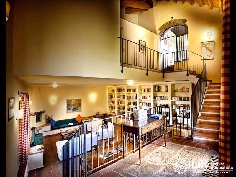 Agriturismo Tenuta San Micheles Welcoming Library: A Readers Paradise
