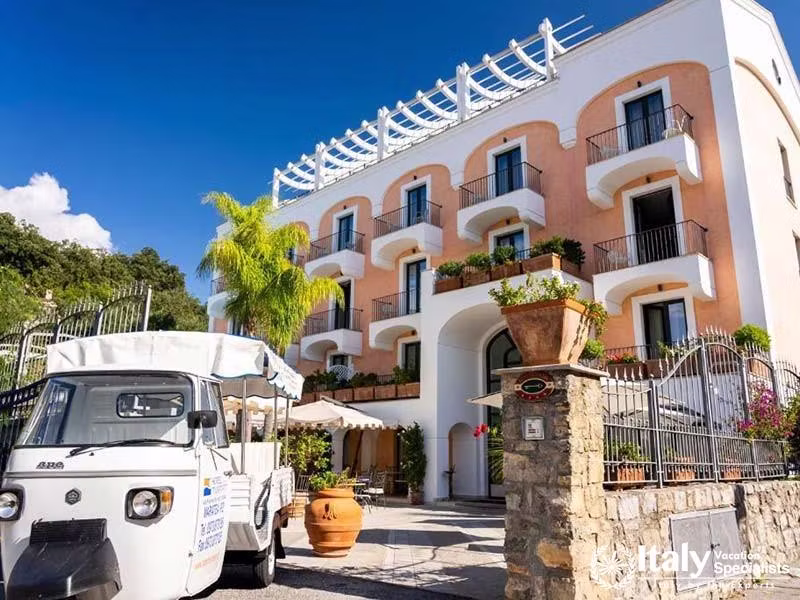 Welcoming You to Hotel Murmann: Marateas Home of Hospitality