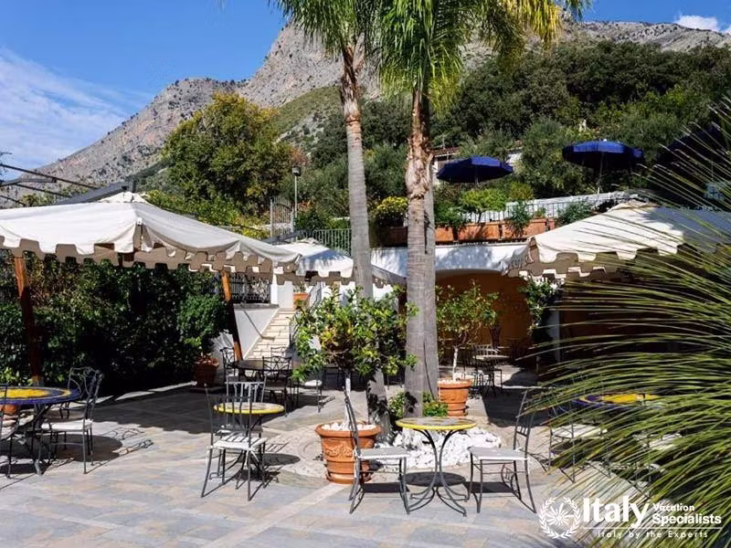 Marateas Relaxation Retreat at Hotel Murmanns Courtyard