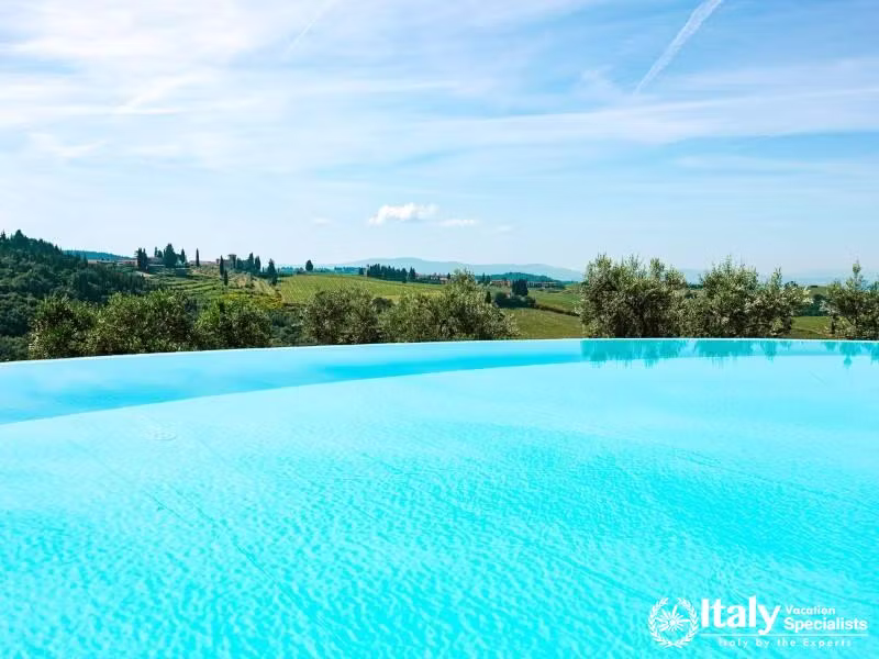ake a refreshing dip in our stunning infinity pool, overlooking the picturesque Tuscan landscape.