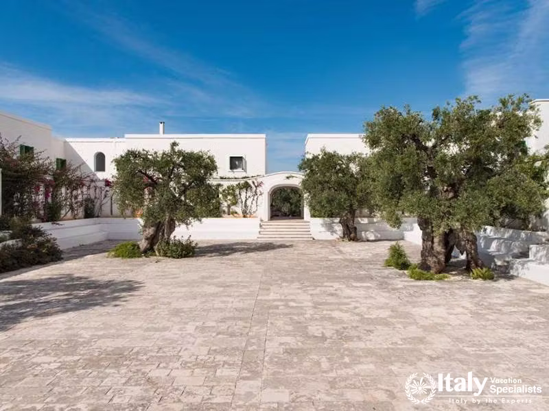 Beautiful Courtyard at Masseria Il Melograno in Monopoli, Italy