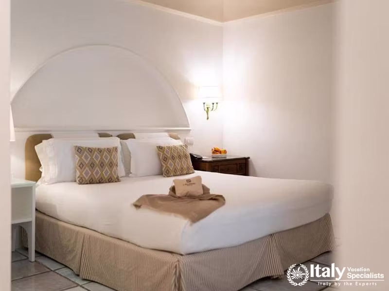 Cozy Guest Room in Masseria Il Melograno in Monopoli, Italy