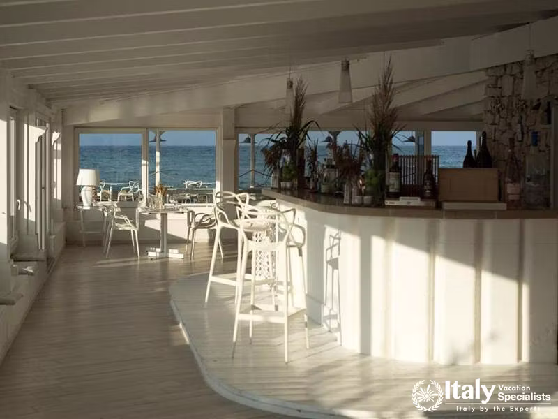 Beachfront Bar with Scenic View from Hotel Lungarno in Florence, Italy