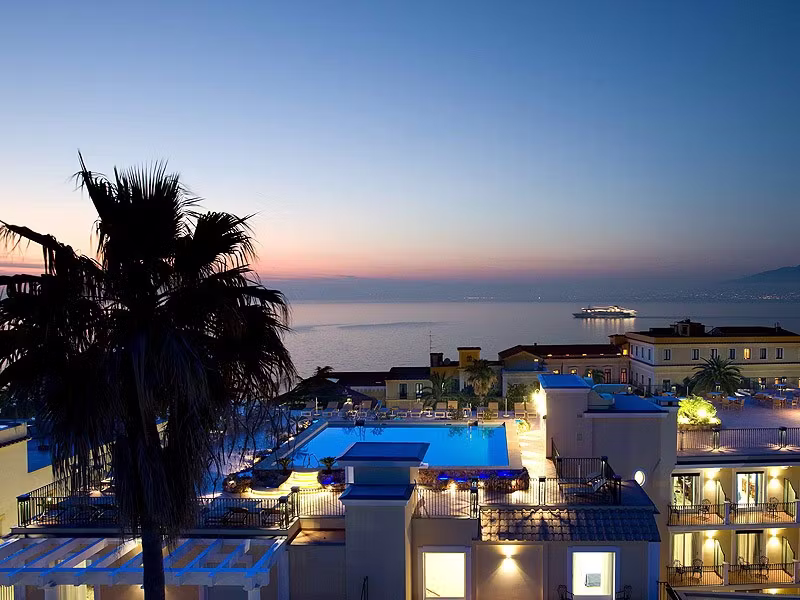 La Favorita Roof Top Swiming Pool 