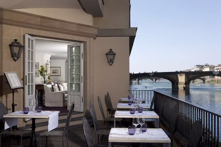 Terrace overlooking Arno at Lungarno Hotel 