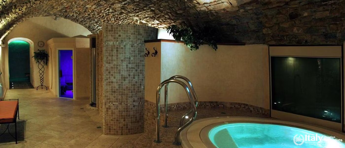 amazing Spa in Hotel Hotel Palazzo Squarcialupi