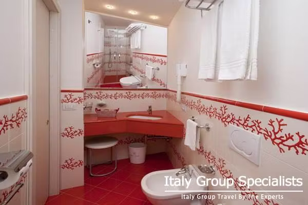 Hotel Corallo Bathrooms - Sorrento 
