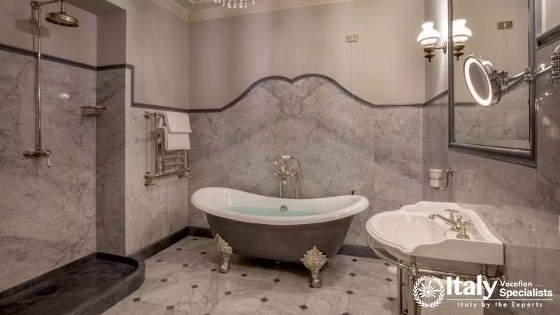 Junior Suite Bathroom