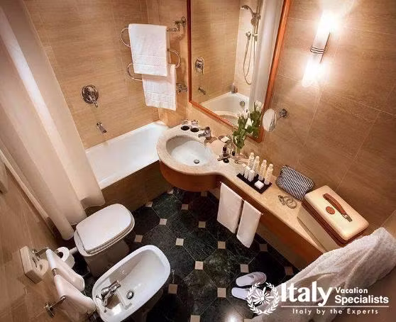 Excellent bathroom in Grand Hotel Cavour Milano