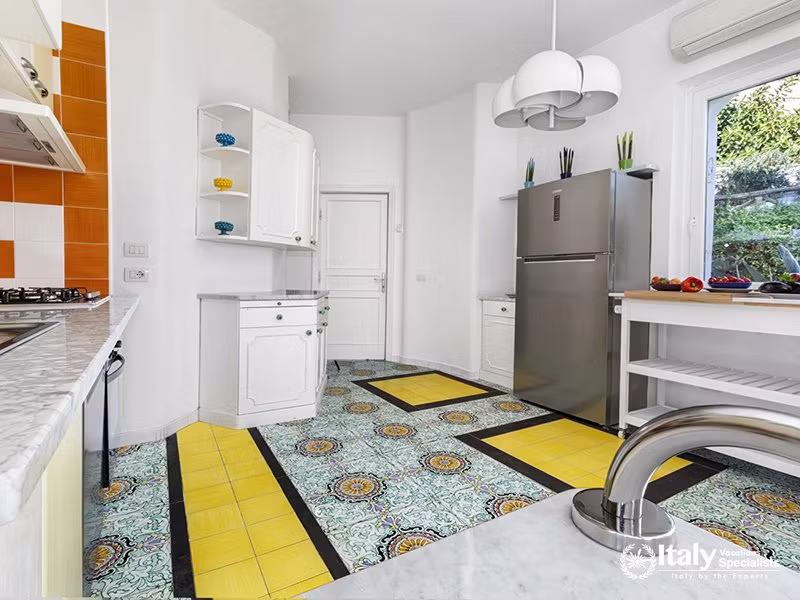Fully Equipped Indoor Kitchen in Villa del Mar, Marina del Cantone