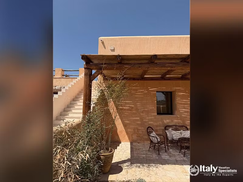 Exterior terrace and staircase of La Casa sul Mare