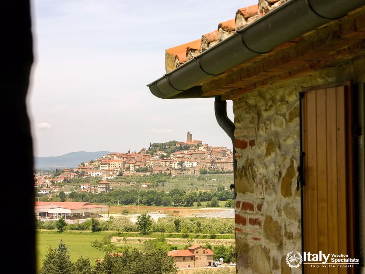 Charming View of Castiglion Fiorentino from Villa Buccelletti