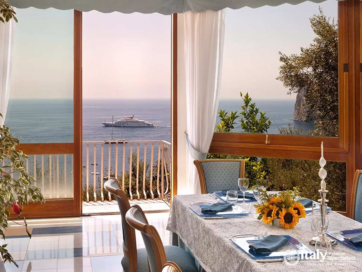 Elegant Sea-View Dining at Villa Esattezza