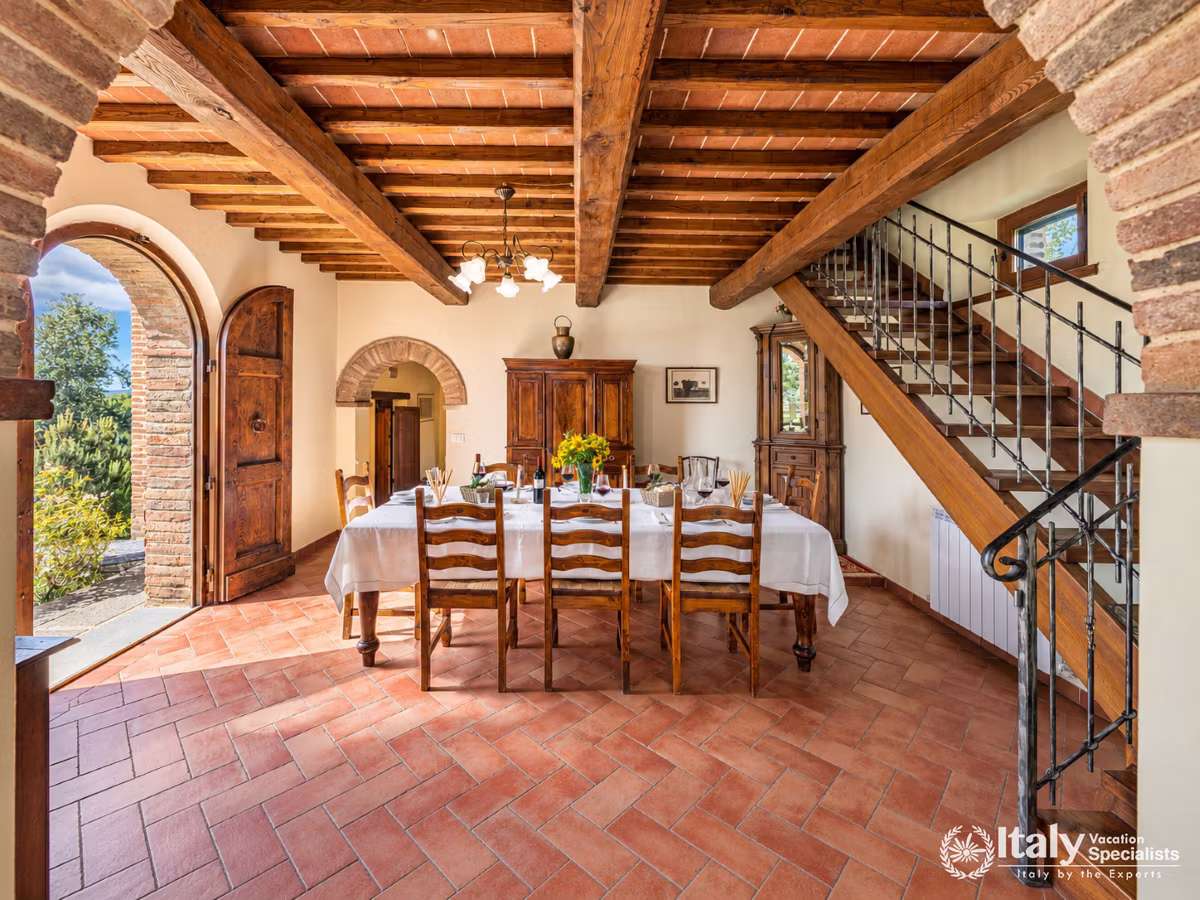Villa Cortavalle, CASALE CINQUE VALLI 8