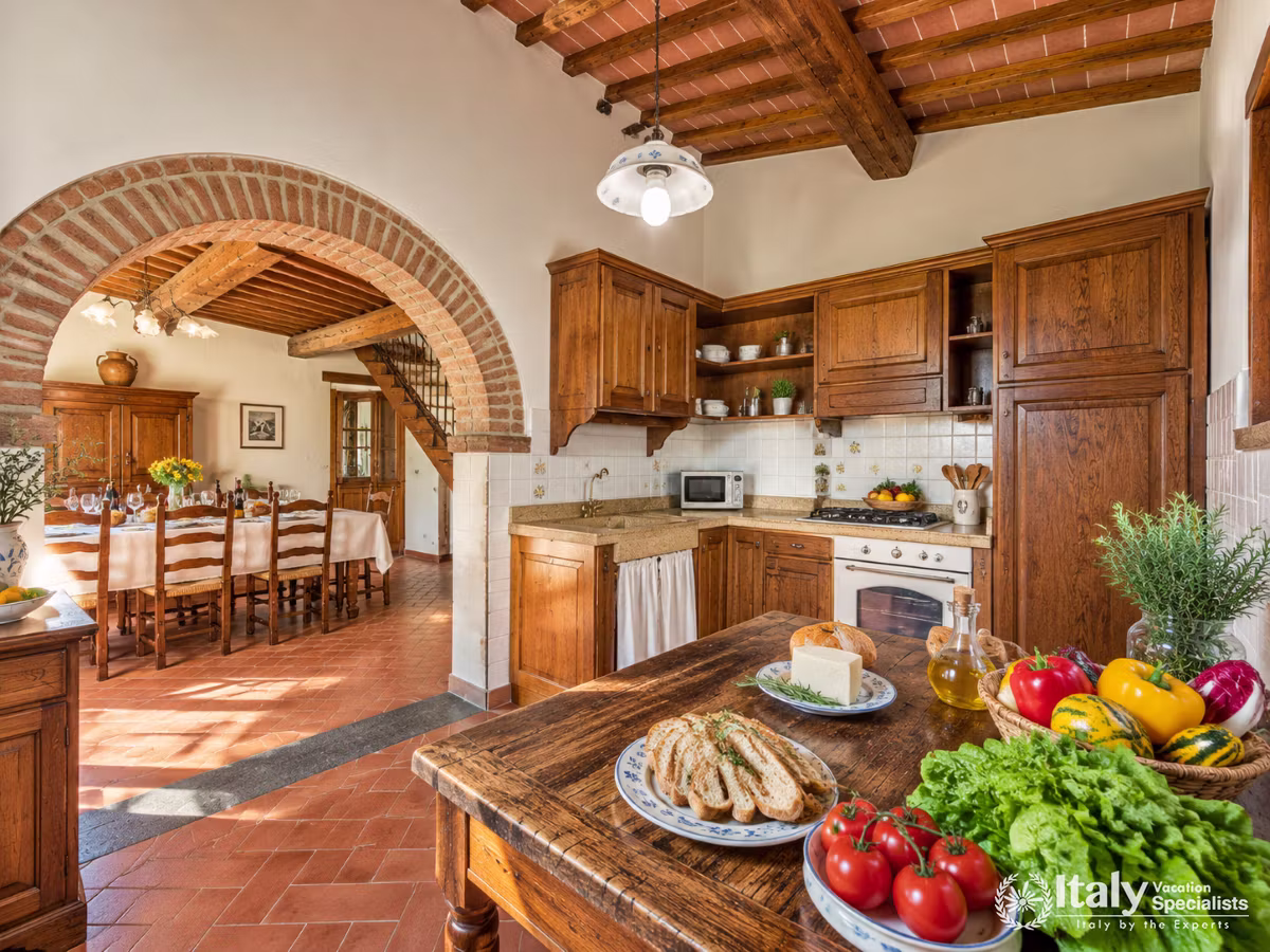 Villa Cortavalle, CASALE CINQUE VALLI 8