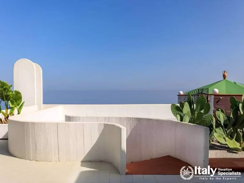 Amazing Exterior in Villa Sussurro delle Onde