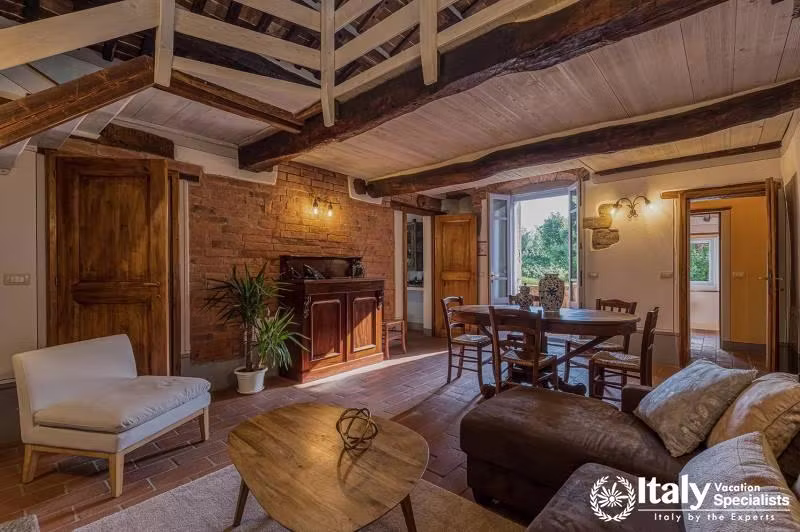 Inviting Living Space: Spacious living area perfect for relaxation.