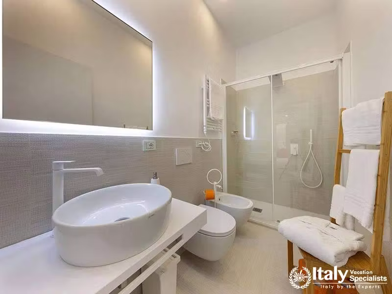 Elegant Bathroom with Premium Fixtures at Tasso Luxe Stay in Sorrento, Italy