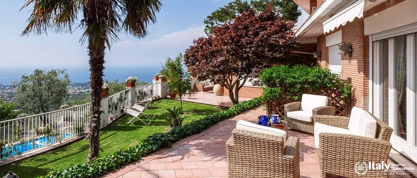 Outdoor furniture in Villa Mio