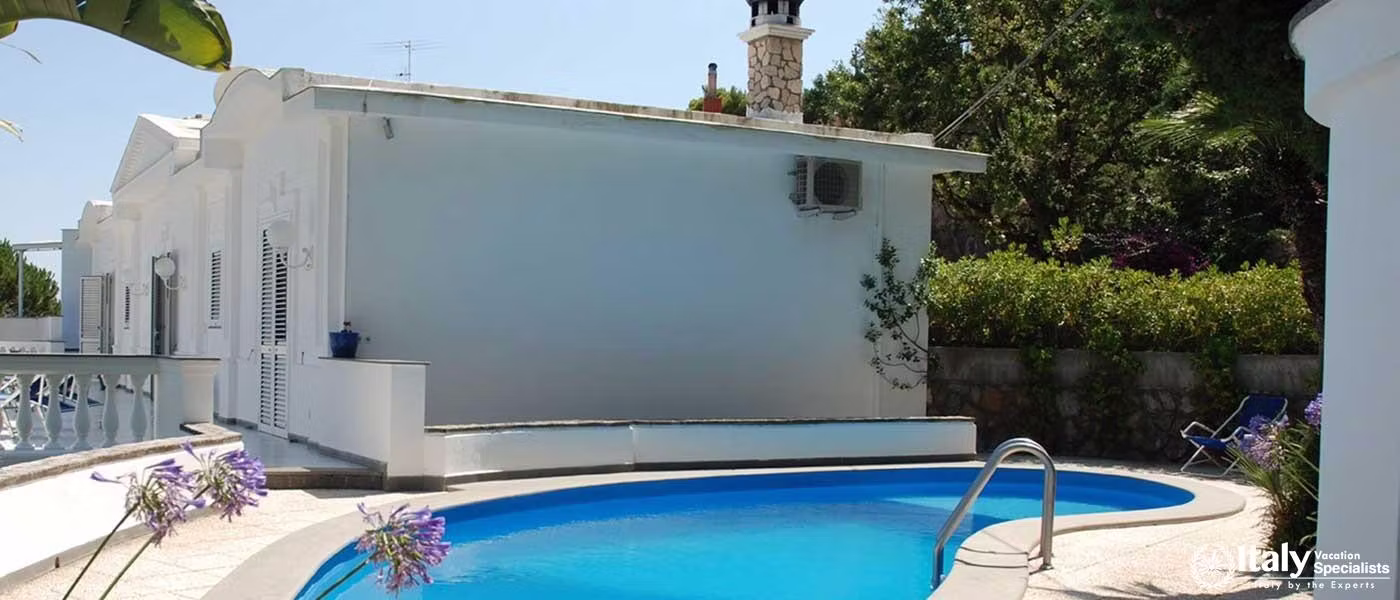 Swimming pool in Villa Venancio
