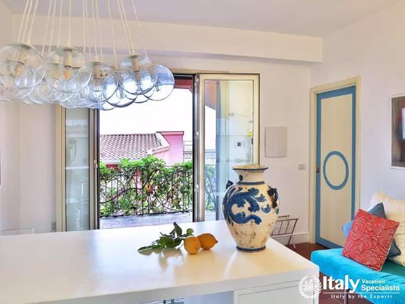 Villa Sontuosos Kitchen with a View in Taormina