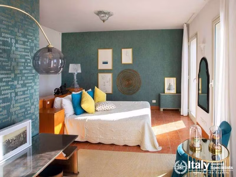Modern Meets Classic in Villa Sontuosos Bedroom in Taormina